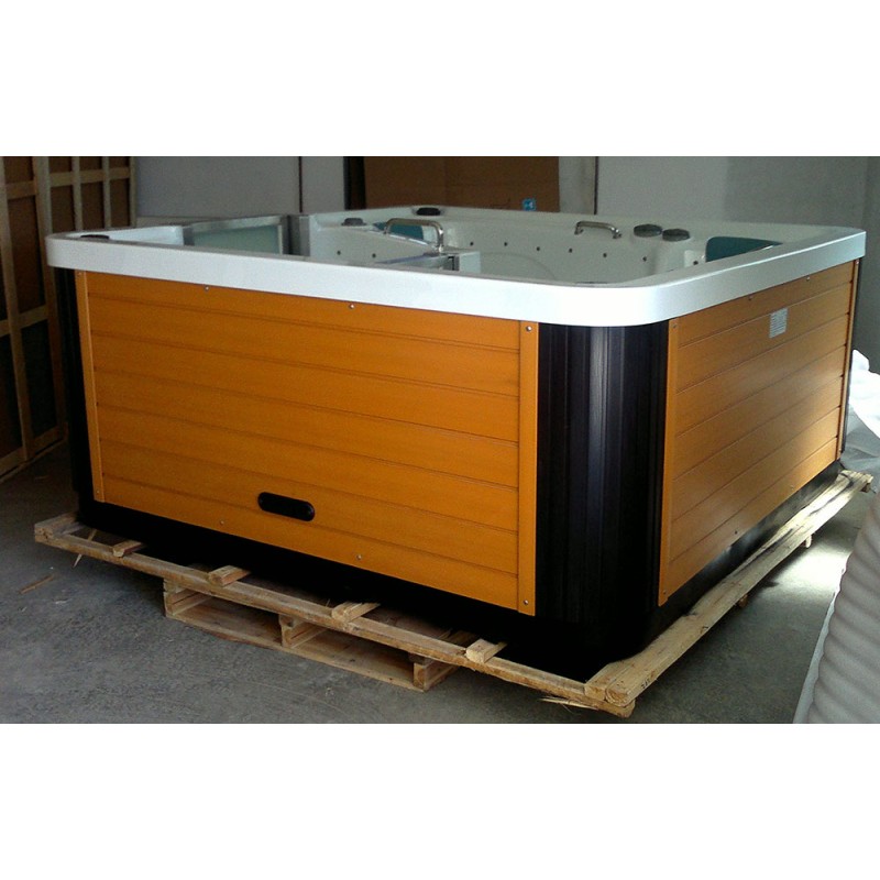 mog-1628-wanna-spa-z-hydromasazem-3-osobowa-220x220x98cm-do-rehabilitacji (3)